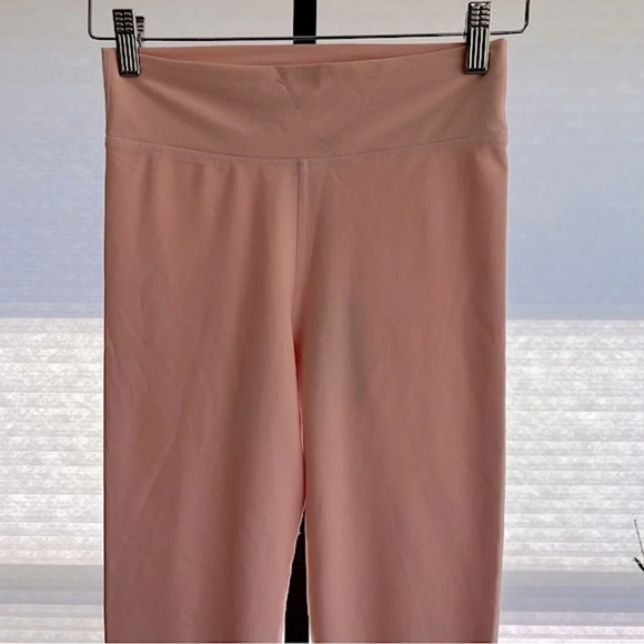 The Upside Peach Midi Leggings Rose Small NWT Yoga Classic Athletic Gym Workout - Picture 2 of 5